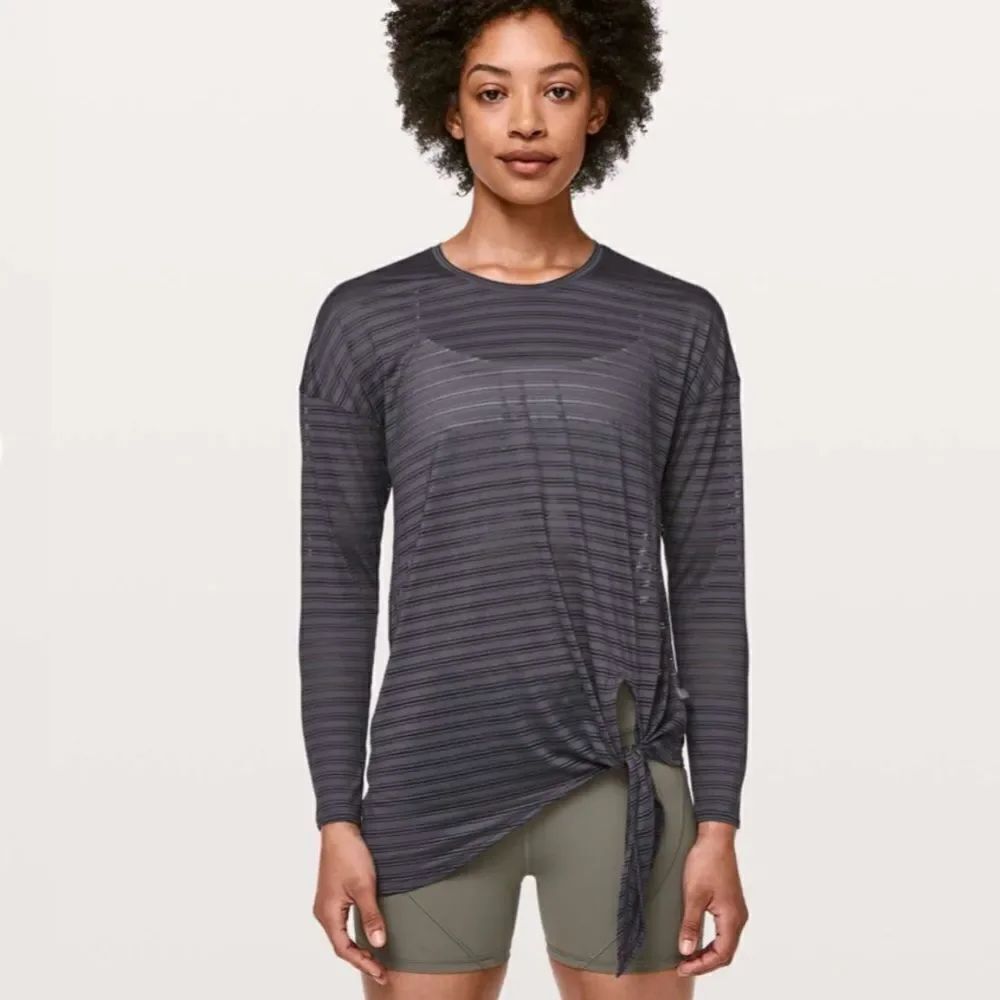 ✨ Lululemon Tie Your Practice Long Sleeve *Stripe✨